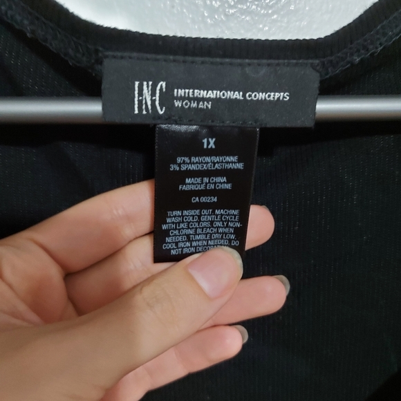 3/30 INC Top - Picture 5 of 5